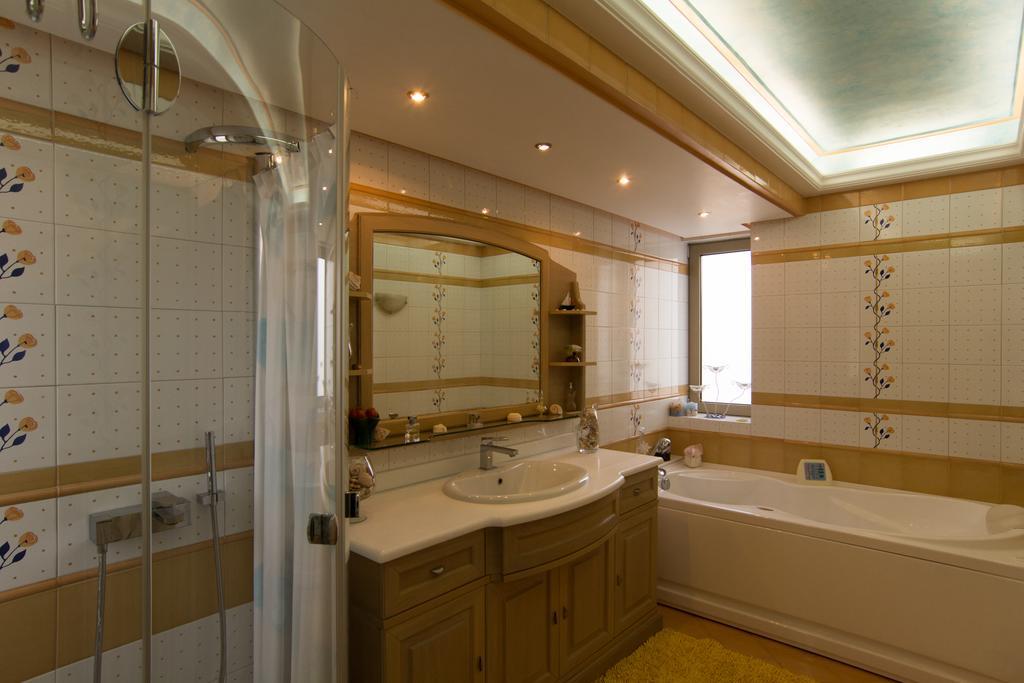 Villa Maira Luxurious With Private Swimming Pool Корфос Экстерьер фото